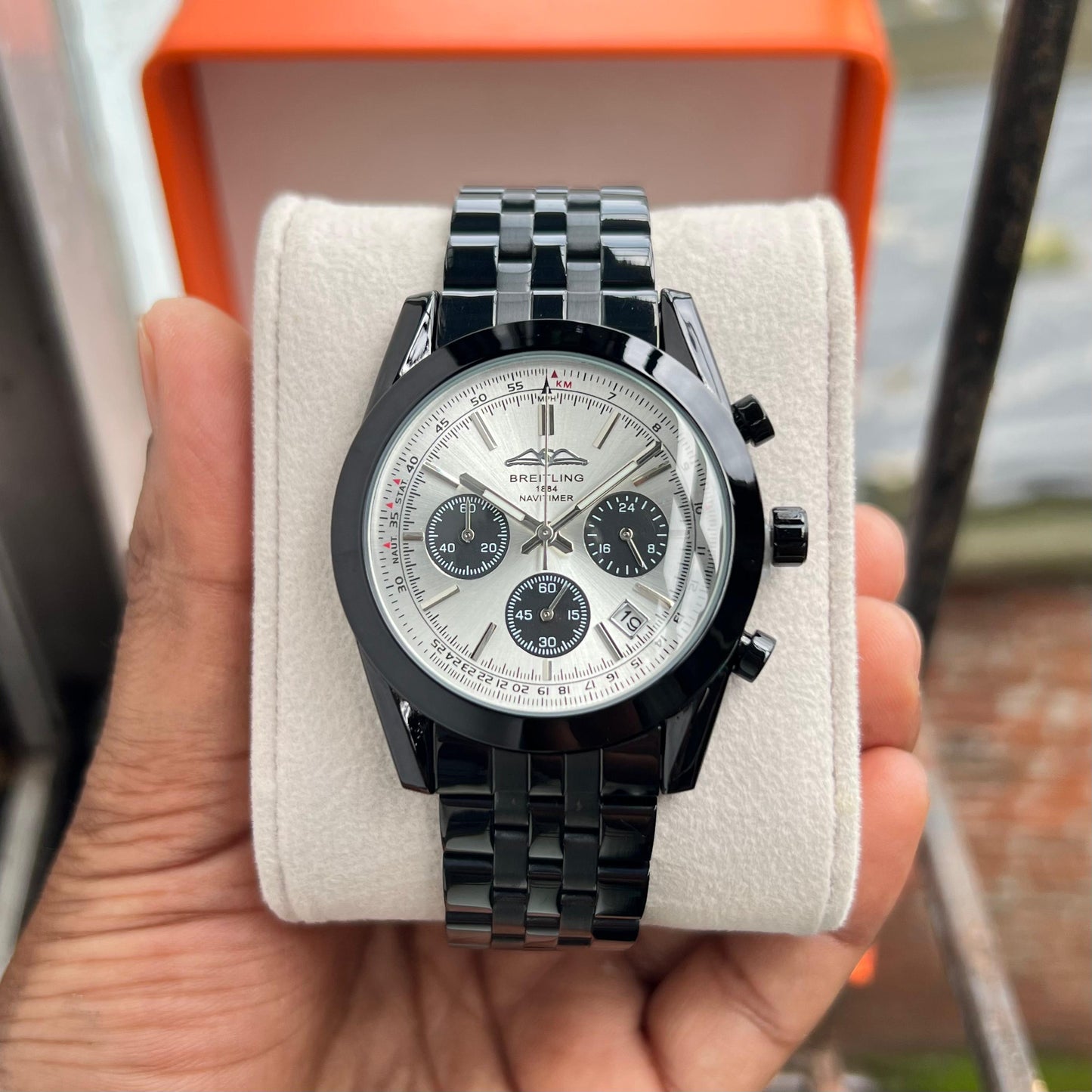 Breitling Navitimer