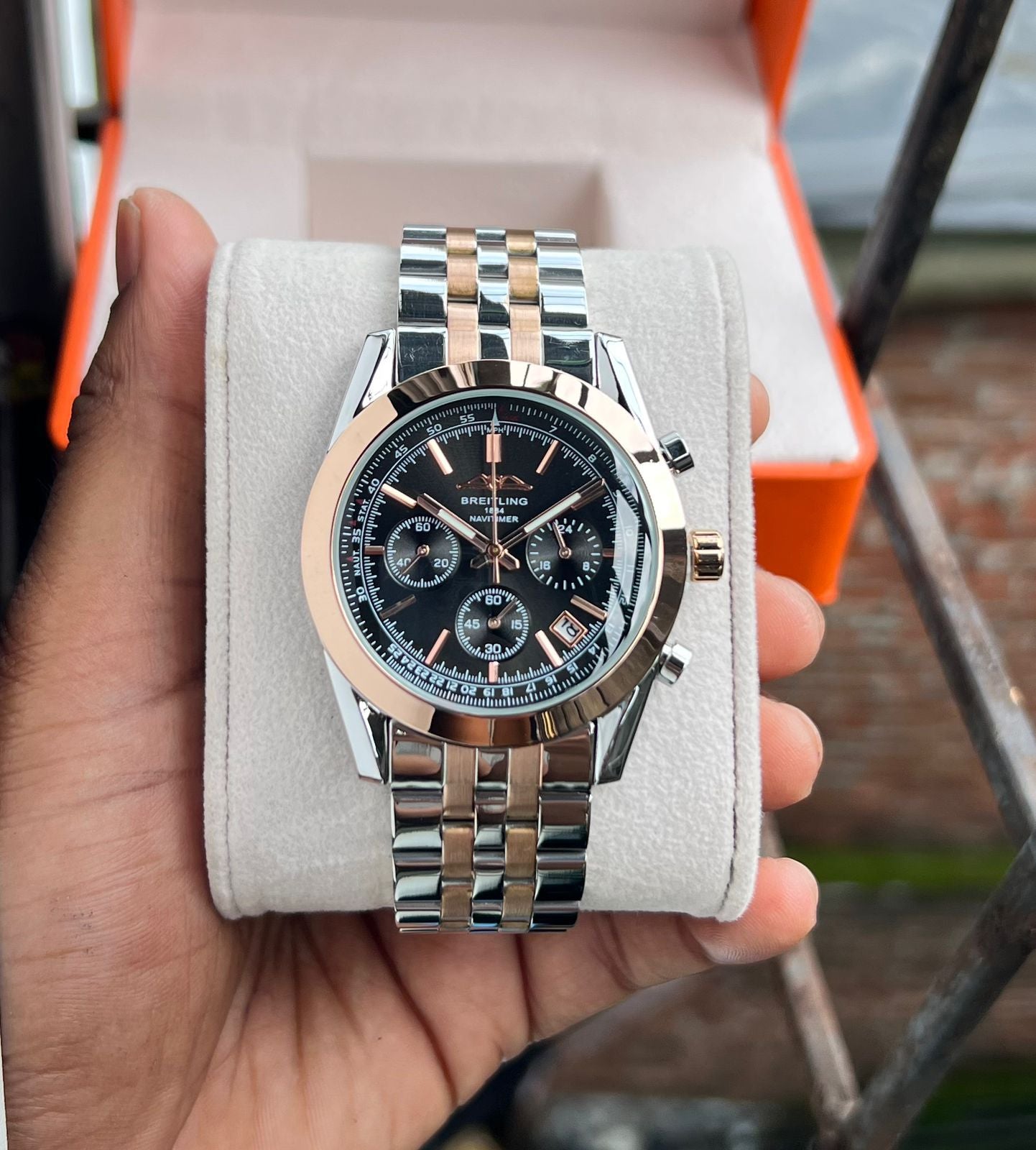 Breitling Navitimer