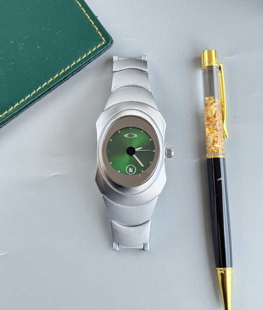 Oakley Analog