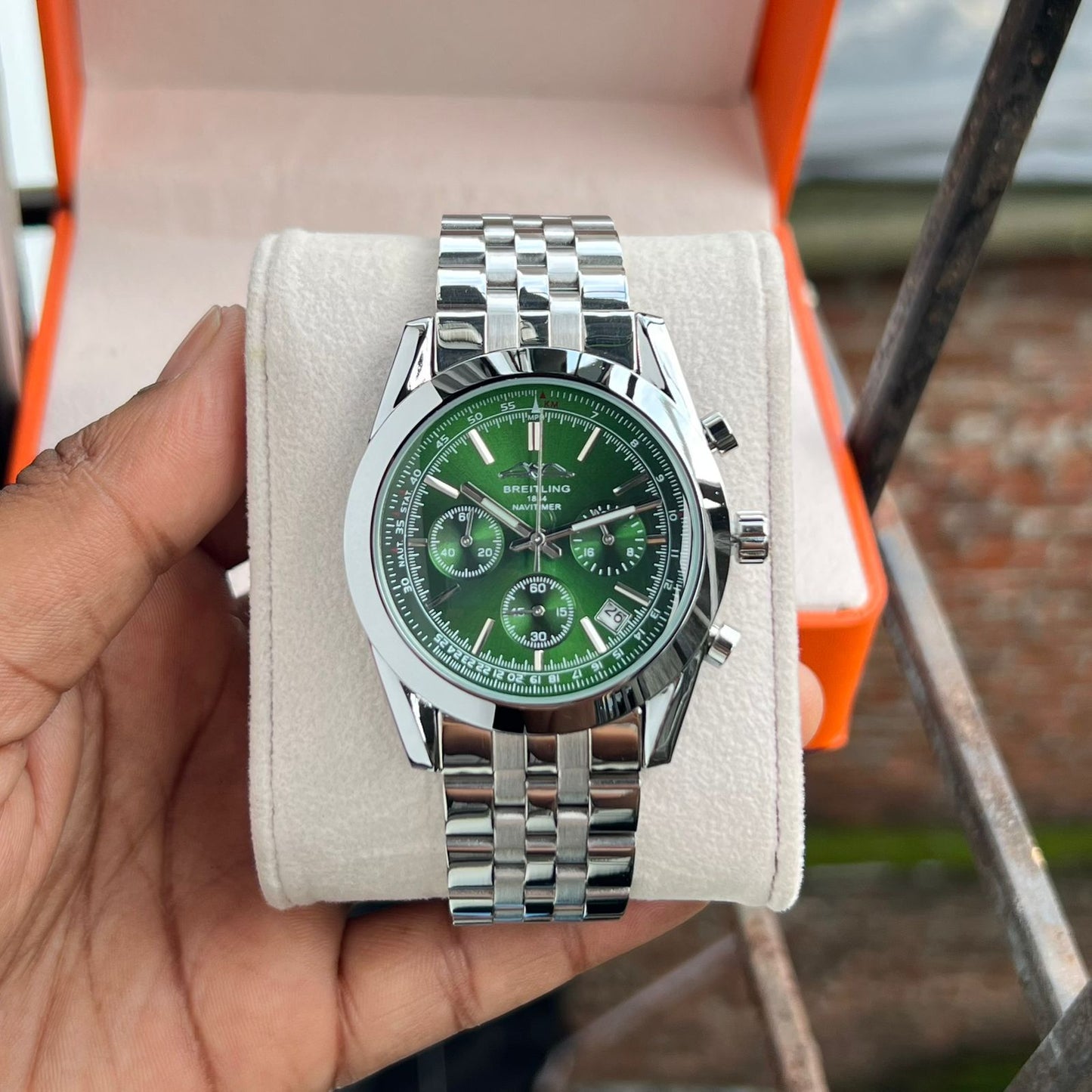 Breitling Navitimer